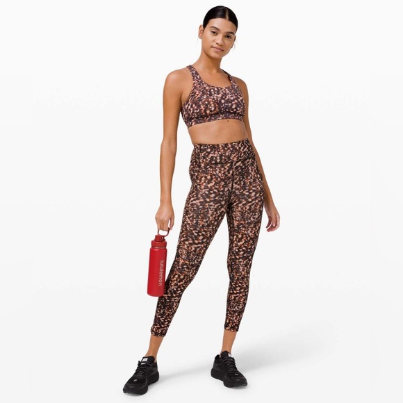 Lululemon Invigorate High-Rise Tight 25" Motion Flux Multi (Size 2) - Picture 6 of 17